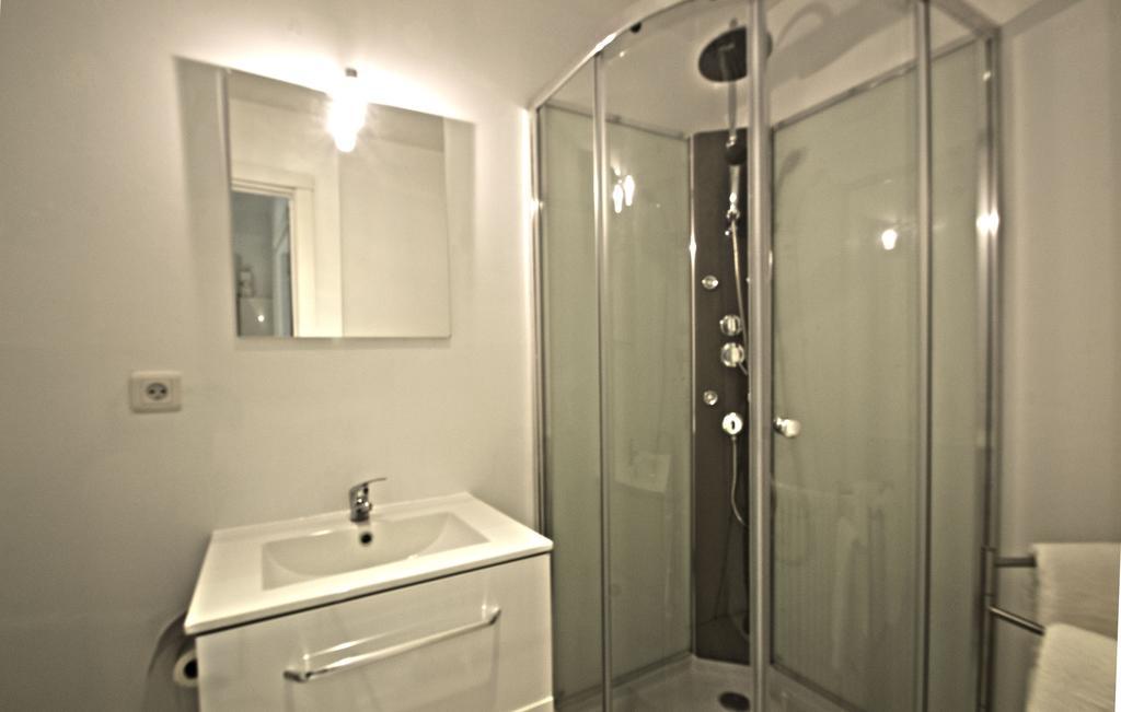 Maison La Douane - Comprends Nettoyage Professionnel Et Le Linge ลารองส์ ภายนอก รูปภาพ