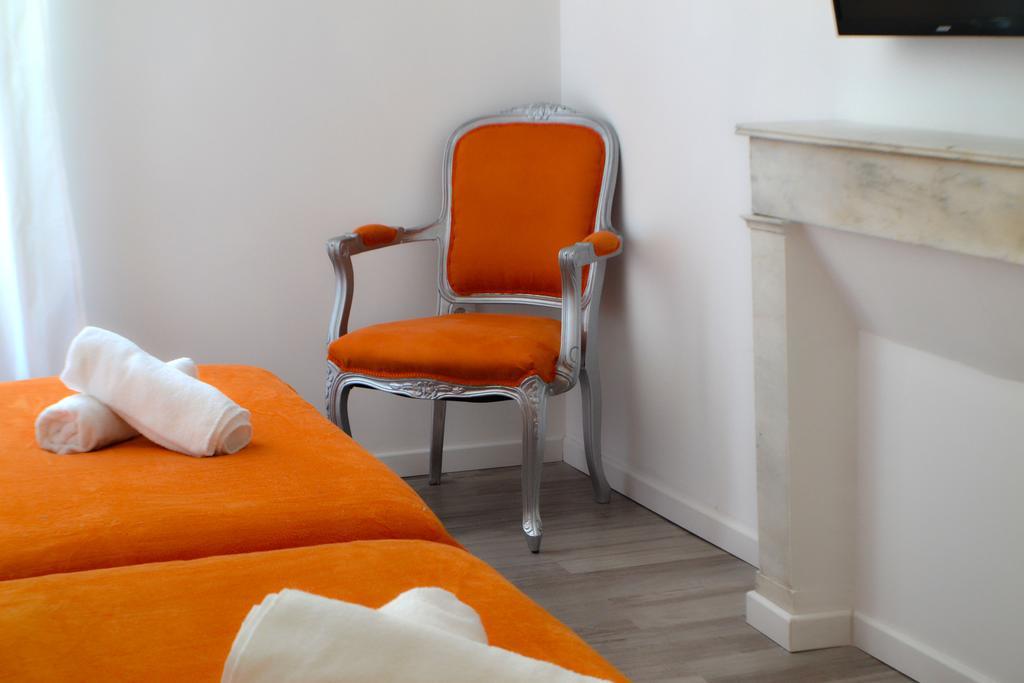 Maison La Douane - Comprends Nettoyage Professionnel Et Le Linge ลารองส์ ห้อง รูปภาพ