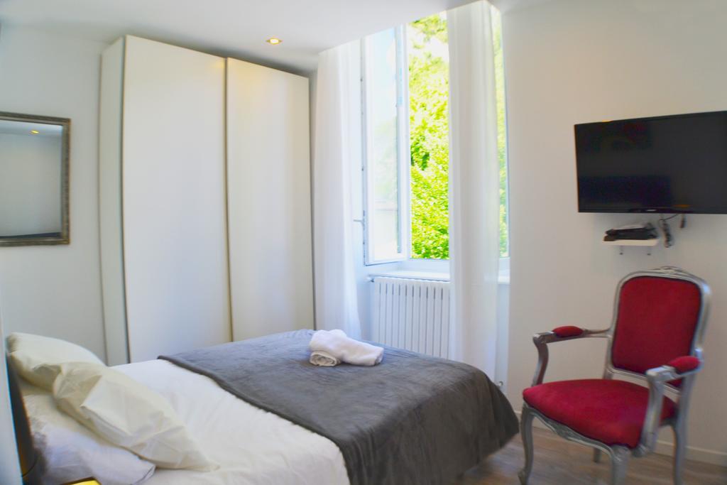 Maison La Douane - Comprends Nettoyage Professionnel Et Le Linge ลารองส์ ภายนอก รูปภาพ